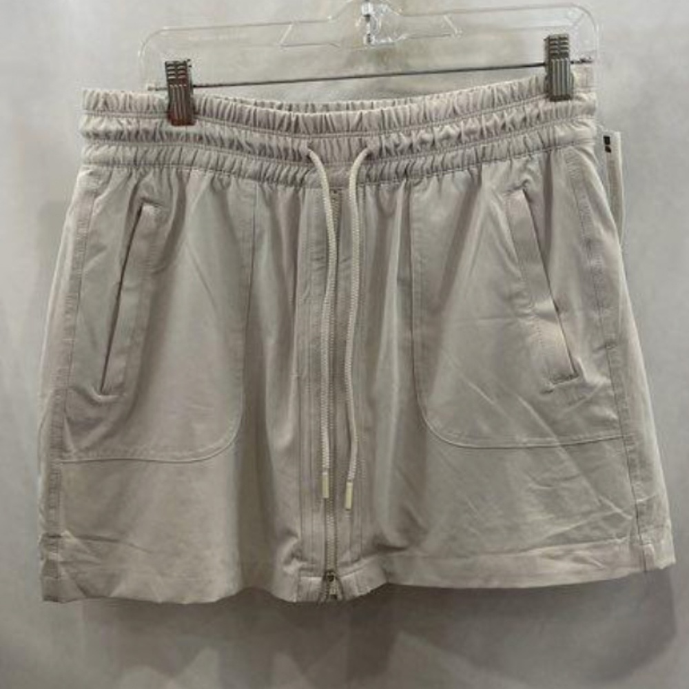 ATHLETA stone / gray skort like new size 10